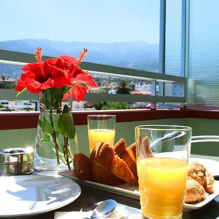 Edificio Maranuelas, Puerto La Cruz, Islas Canarias Tenerife * Puerto de la Cruz (Tenerife)