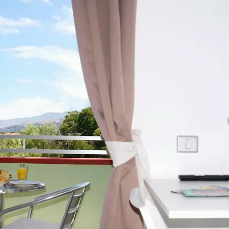 Edificio Maranuelas, Puerto La Cruz, Islas Canarias Tenerife Appartement Puerto de la Cruz (Tenerife)