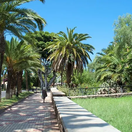Edificio Maranuelas, Puerto La Cruz, Islas Canarias Tenerife * Puerto de la Cruz (Tenerife)