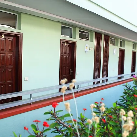 Edificio Maranuelas, Puerto La Cruz, Islas Canarias Tenerife